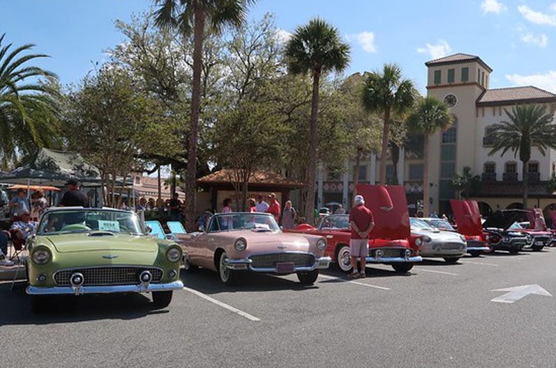 Thunderbirds in a row