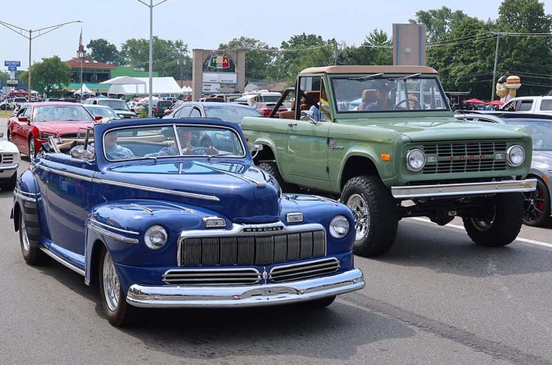 Fords on the road at woodward dream cruise