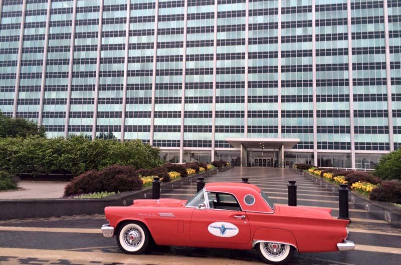 Thunderbird in front of WHQ