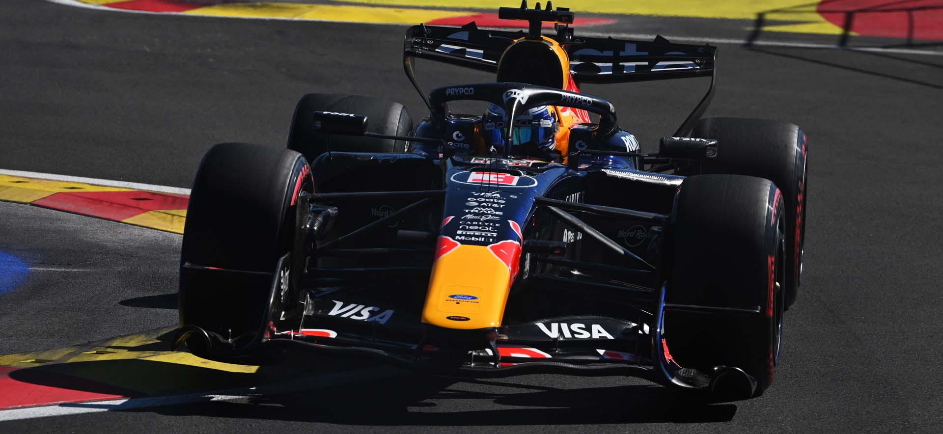 F1 Car on the track