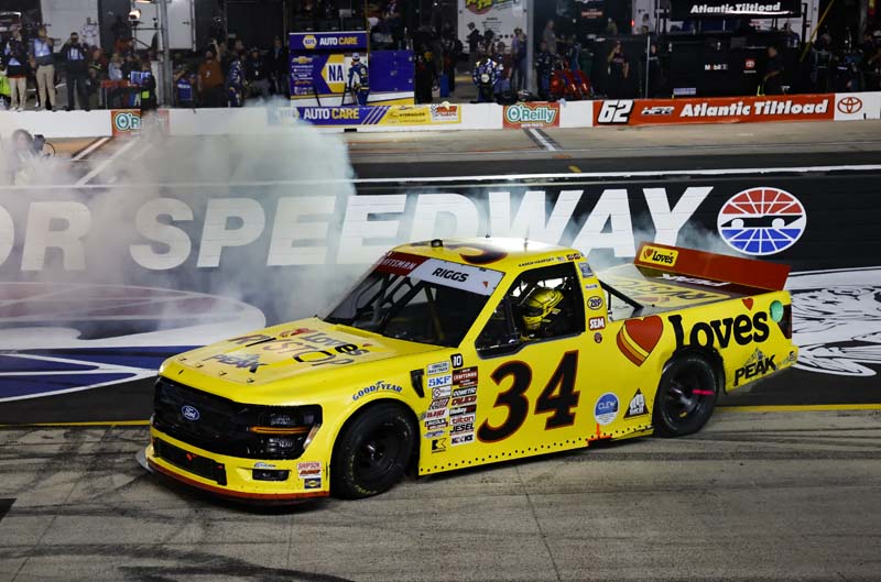 F150 in victory lane