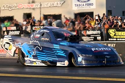 Mustang funny car on track