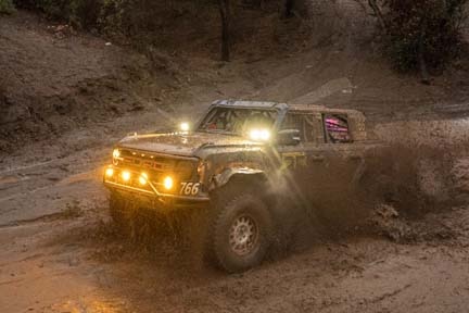 Bronco Raptor on dirt
