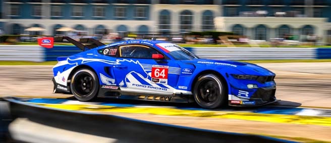Mustang GT3 on the track