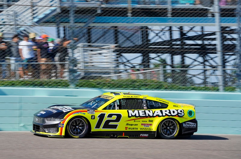 Blaney Mustang on the track